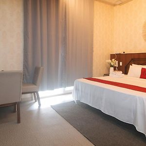 Deluxe Zimmer mit Kingsize-Bett